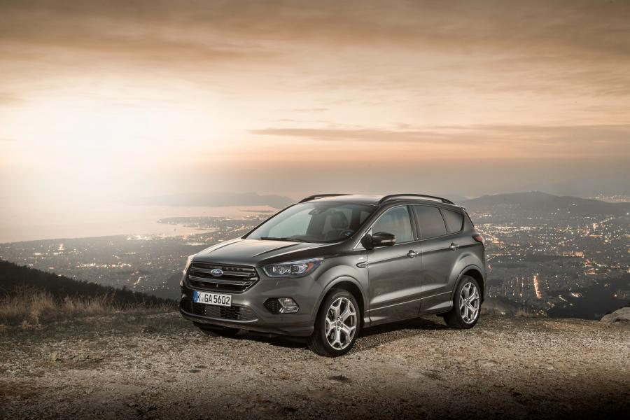  Ford Kuga ST-Line 2016 года  (фото 17 из 32)